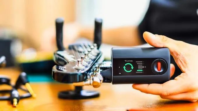 Roadie 4 winding a string