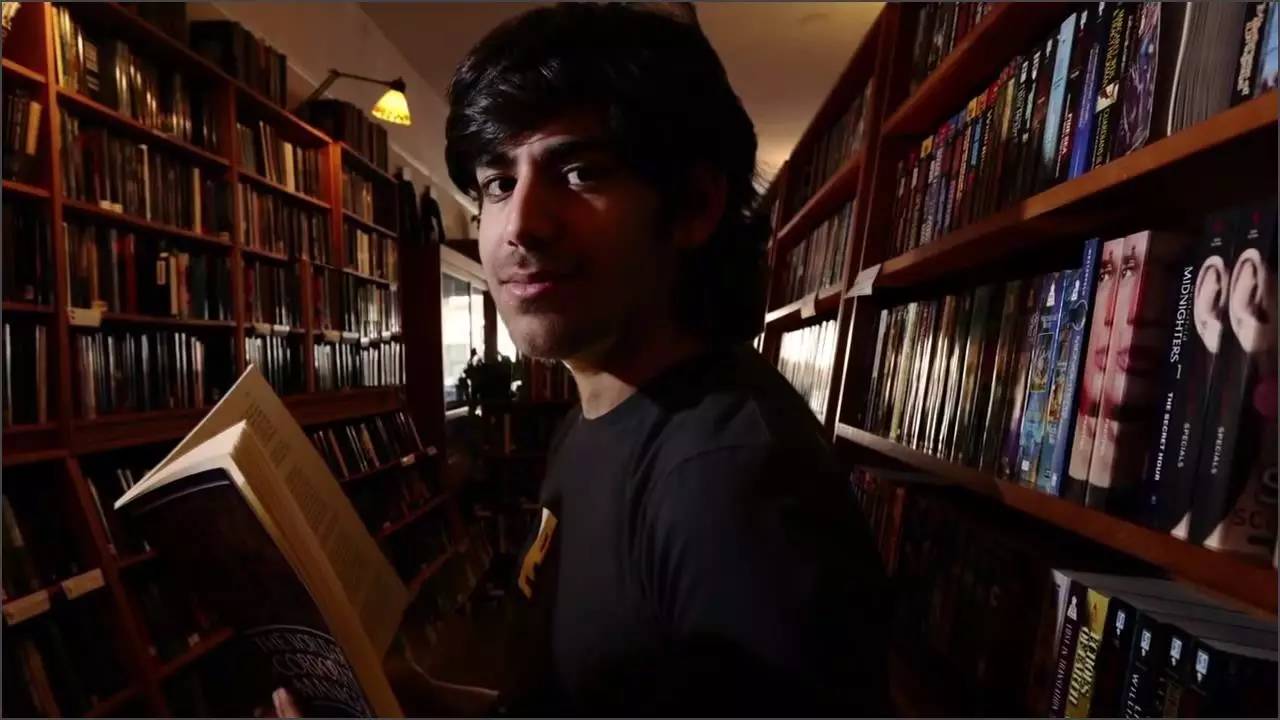 2013 年 1 月 11 日, 天才程序员,互联网之子 aaron swartz 自缢身亡