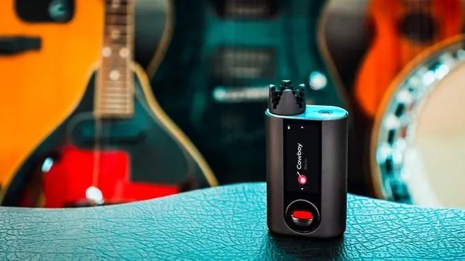 Roadie 4 surrounded by different instruments image